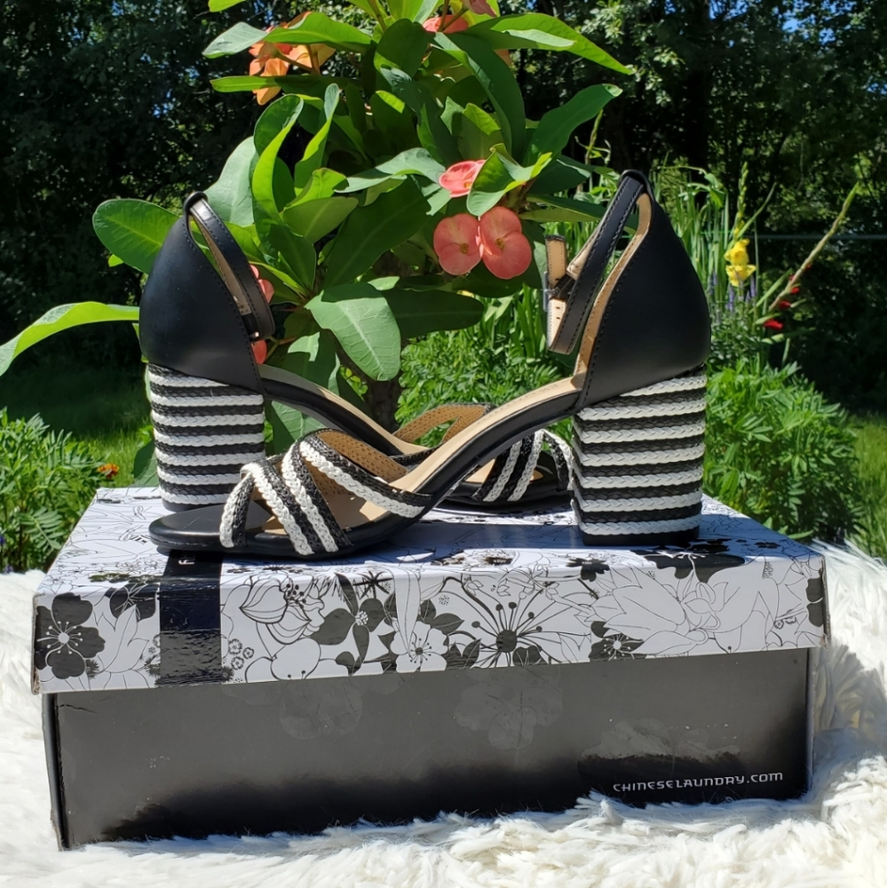 CL BY LAUNDRY SANDAL
